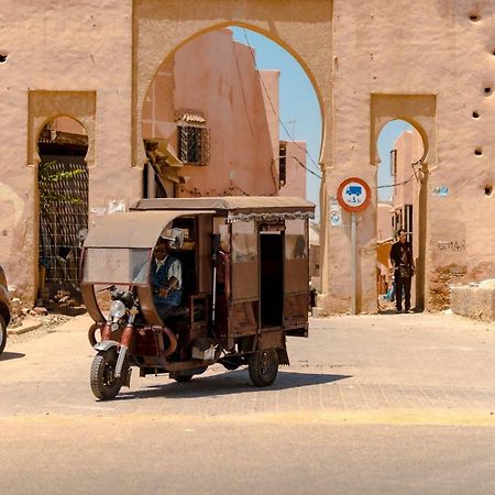 Riad Palais Razala مراكش المظهر الخارجي الصورة
